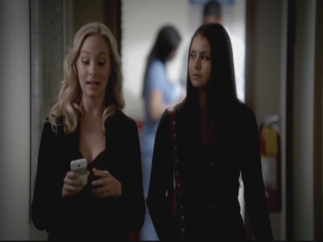 VampireDiariesWorld-dot-org-S3TVD_3x13BringingOutTheDead0471.jpg