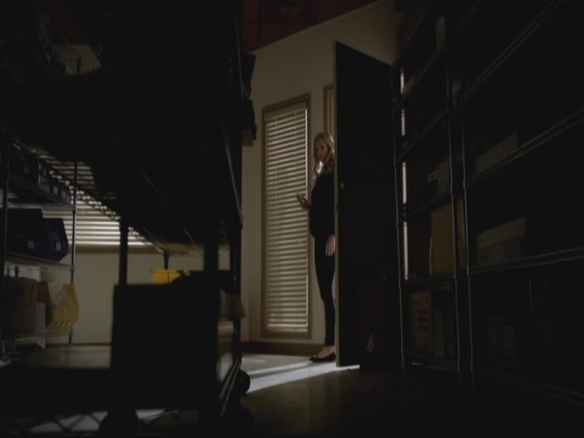 VampireDiariesWorld-dot-org-S3TVD_3x13BringingOutTheDead0503.jpg