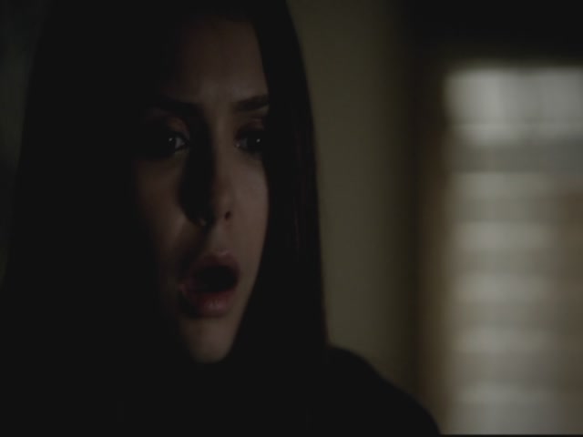 VampireDiariesWorld-dot-org-S3TVD_3x13BringingOutTheDead0528.jpg