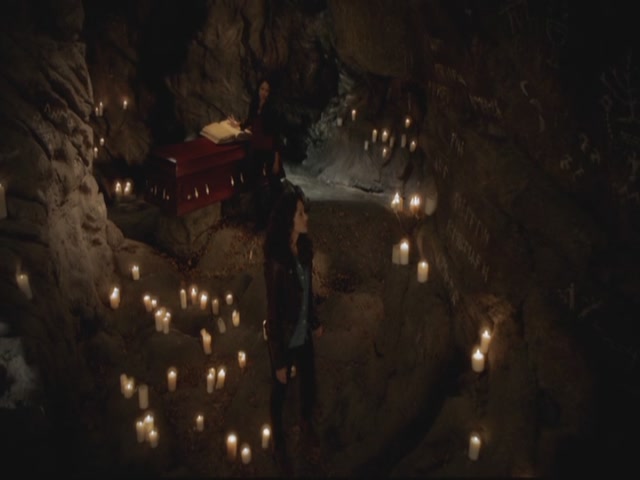 VampireDiariesWorld-dot-org-S3TVD_3x13BringingOutTheDead0547.jpg