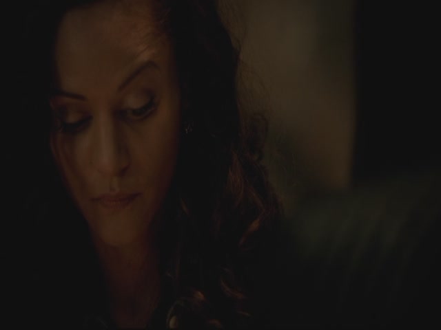 VampireDiariesWorld-dot-org-S3TVD_3x13BringingOutTheDead0613.jpg