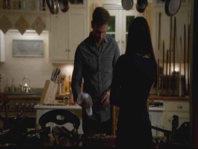 VampireDiariesWorld-dot-org-S3TVD_3x13BringingOutTheDead0758.jpg