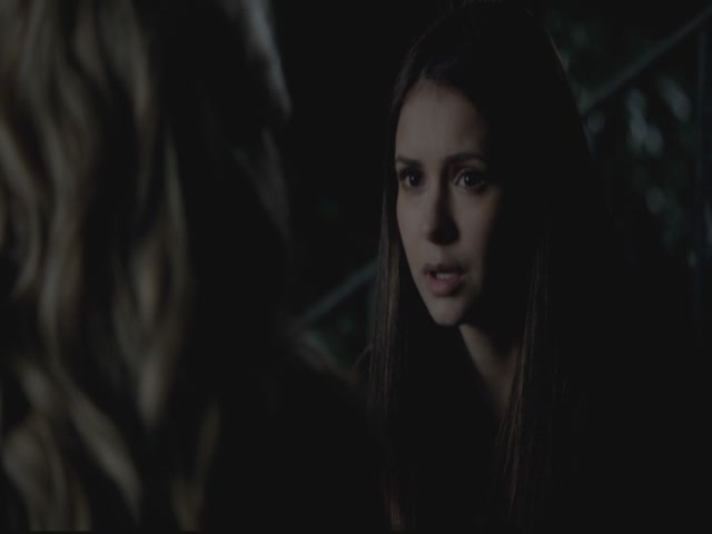 VampireDiariesWorld-dot-org-S3TVD_3x13BringingOutTheDead1014.jpg