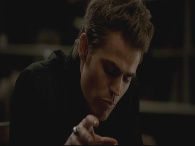 VampireDiariesWorld-dot-org-S3TVD_3x13BringingOutTheDead1126.jpg