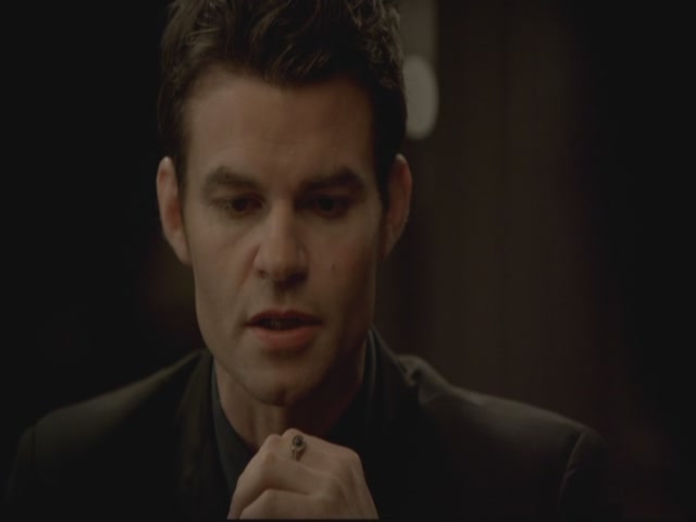 VampireDiariesWorld-dot-org-S3TVD_3x13BringingOutTheDead1190.jpg