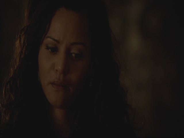 VampireDiariesWorld-dot-org-S3TVD_3x13BringingOutTheDead1300.jpg