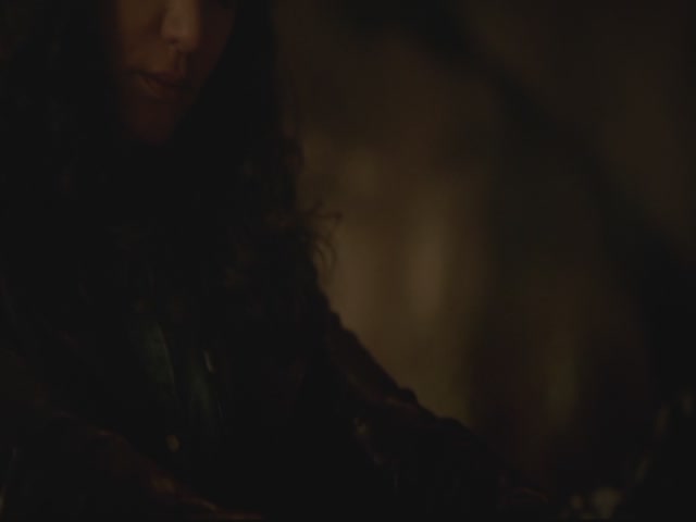 VampireDiariesWorld-dot-org-S3TVD_3x13BringingOutTheDead1308.jpg