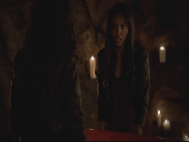 VampireDiariesWorld-dot-org-S3TVD_3x13BringingOutTheDead1337.jpg