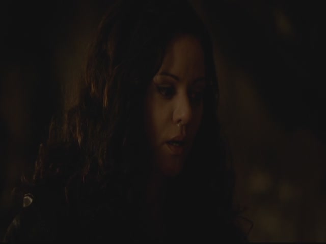 VampireDiariesWorld-dot-org-S3TVD_3x13BringingOutTheDead1338.jpg