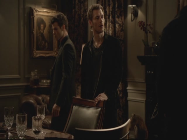 VampireDiariesWorld-dot-org-S3TVD_3x13BringingOutTheDead1638.jpg