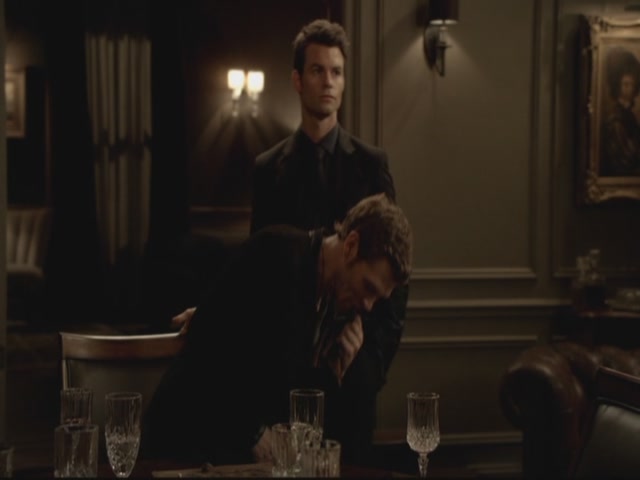 VampireDiariesWorld-dot-org-S3TVD_3x13BringingOutTheDead1646.jpg