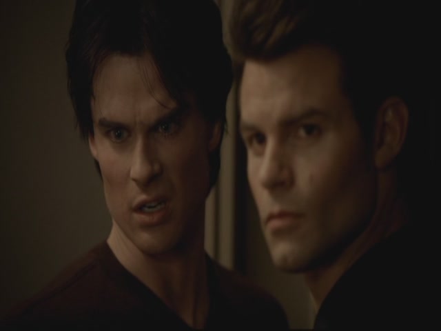 VampireDiariesWorld-dot-org-S3TVD_3x13BringingOutTheDead1725.jpg
