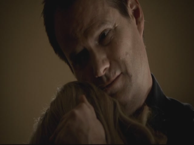 VampireDiariesWorld-dot-org-S3TVD_3x13BringingOutTheDead1907.jpg
