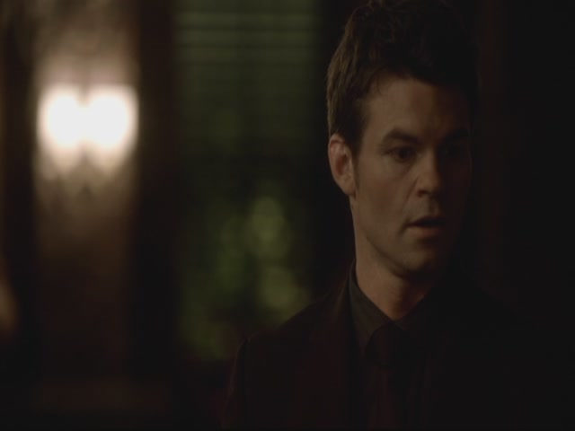 VampireDiariesWorld-dot-org-S3TVD_3x13BringingOutTheDead1937.jpg