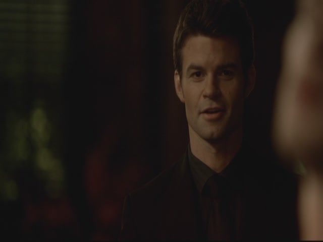 VampireDiariesWorld-dot-org-S3TVD_3x13BringingOutTheDead1966.jpg