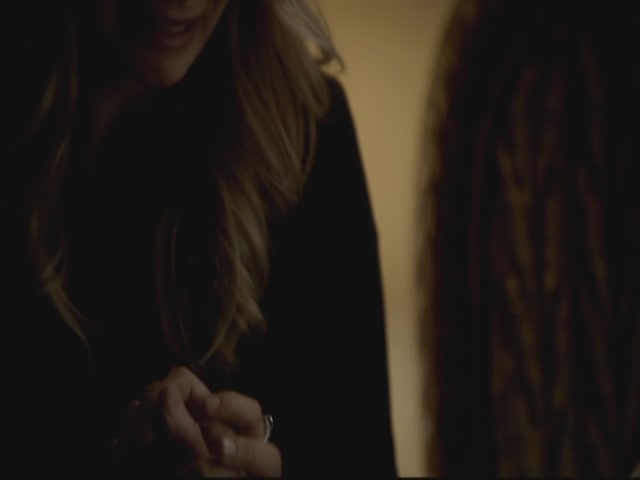 VampireDiariesWorld-dot-org-S3TVD_3x13BringingOutTheDead1976.jpg