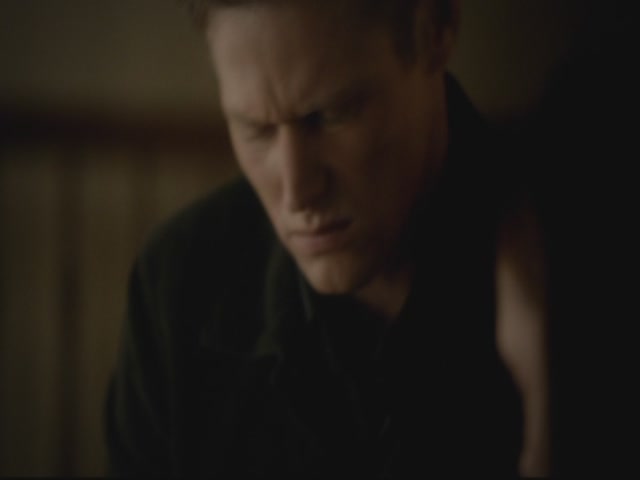 VampireDiariesWorld-dot-org-S3TVD_3x13BringingOutTheDead2010.jpg