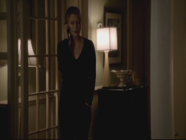 VampireDiariesWorld-dot-org-S3TVD_3x13BringingOutTheDead2103.jpg