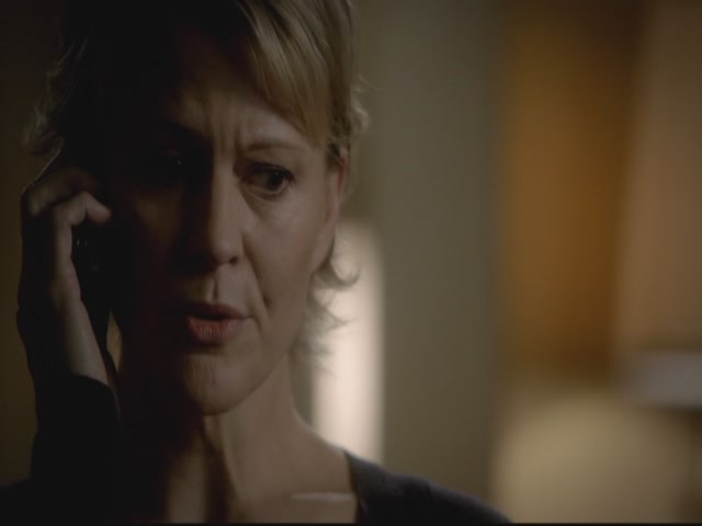 VampireDiariesWorld-dot-org-S3TVD_3x13BringingOutTheDead2112.jpg
