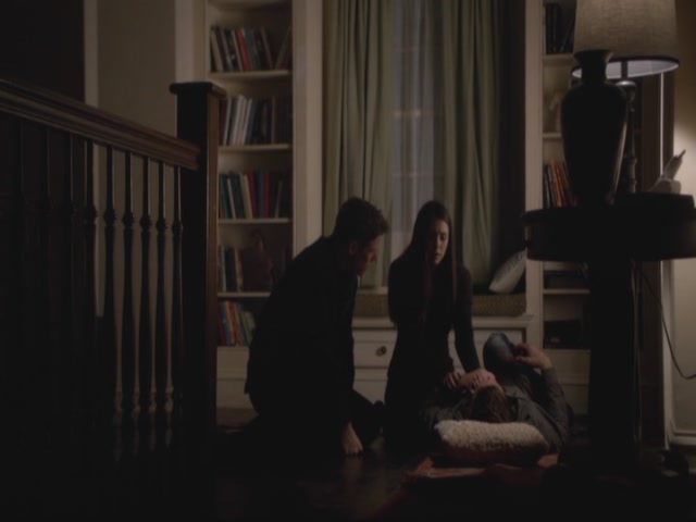 VampireDiariesWorld-dot-org-S3TVD_3x13BringingOutTheDead2131.jpg