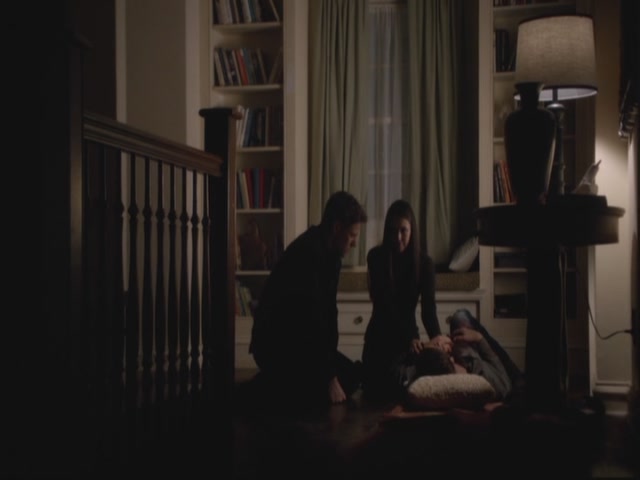 VampireDiariesWorld-dot-org-S3TVD_3x13BringingOutTheDead2134.jpg