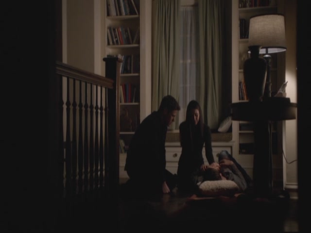 VampireDiariesWorld-dot-org-S3TVD_3x13BringingOutTheDead2135.jpg