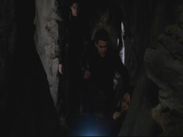 VampireDiariesWorld-dot-org-S3TVD_3x13BringingOutTheDead2141.jpg