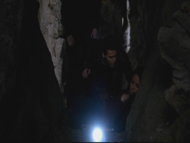 VampireDiariesWorld-dot-org-S3TVD_3x13BringingOutTheDead2142.jpg