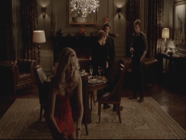 VampireDiariesWorld-dot-org-S3TVD_3x13BringingOutTheDead2156.jpg