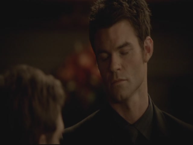VampireDiariesWorld-dot-org-S3TVD_3x13BringingOutTheDead2161.jpg