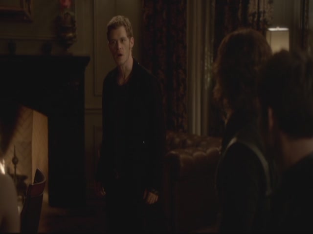 VampireDiariesWorld-dot-org-S3TVD_3x13BringingOutTheDead2185.jpg