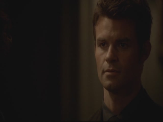 VampireDiariesWorld-dot-org-S3TVD_3x13BringingOutTheDead2211.jpg