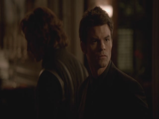 VampireDiariesWorld-dot-org-S3TVD_3x13BringingOutTheDead2214.jpg