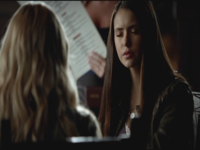 VampireDiariesWorld-dot-org-S3TVD_3x14DangerousLiaisons0417.jpg