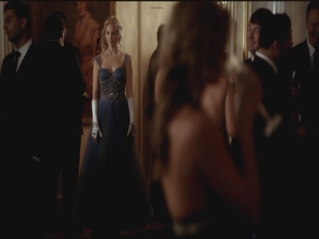 VampireDiariesWorld-dot-org-S3TVD_3x14DangerousLiaisons0640.jpg