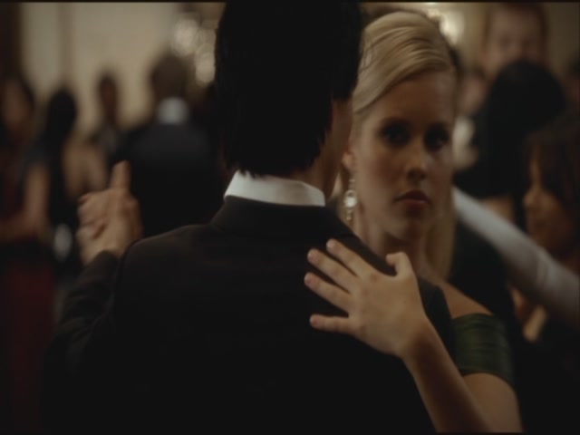 VampireDiariesWorld-dot-org-S3TVD_3x14DangerousLiaisons0877.jpg