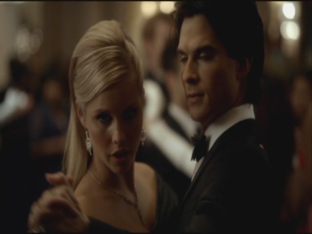 VampireDiariesWorld-dot-org-S3TVD_3x14DangerousLiaisons0882.jpg