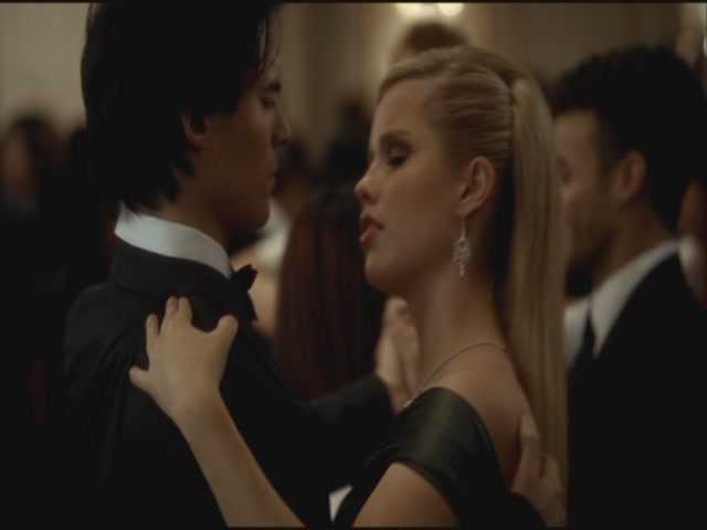 VampireDiariesWorld-dot-org-S3TVD_3x14DangerousLiaisons0891.jpg