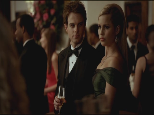 VampireDiariesWorld-dot-org-S3TVD_3x14DangerousLiaisons0963.jpg