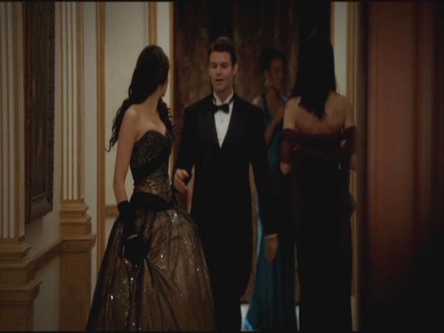 VampireDiariesWorld-dot-org-S3TVD_3x14DangerousLiaisons1023.jpg