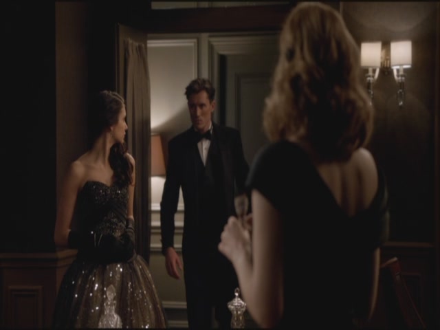 VampireDiariesWorld-dot-org-S3TVD_3x14DangerousLiaisons1092.jpg