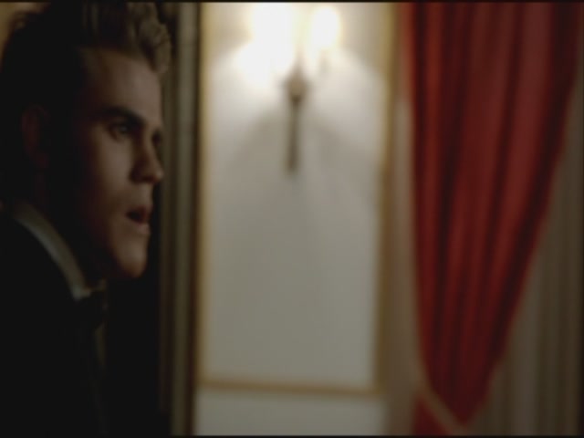 VampireDiariesWorld-dot-org-S3TVD_3x14DangerousLiaisons1416.jpg