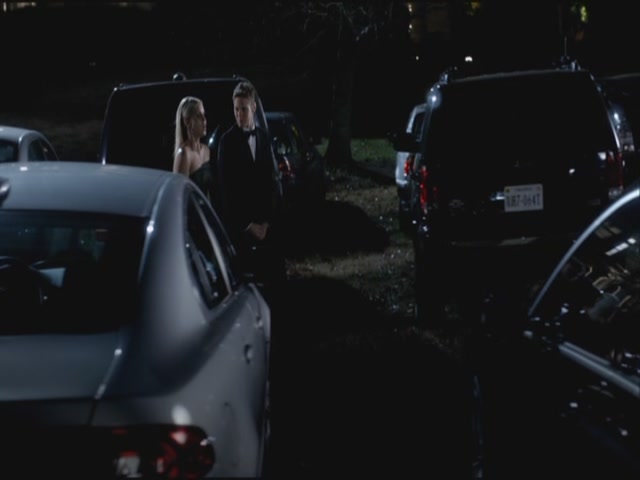 VampireDiariesWorld-dot-org-S3TVD_3x14DangerousLiaisons1425.jpg