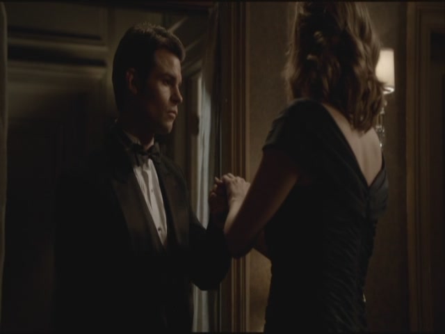 VampireDiariesWorld-dot-org-S3TVD_3x14DangerousLiaisons1908.jpg