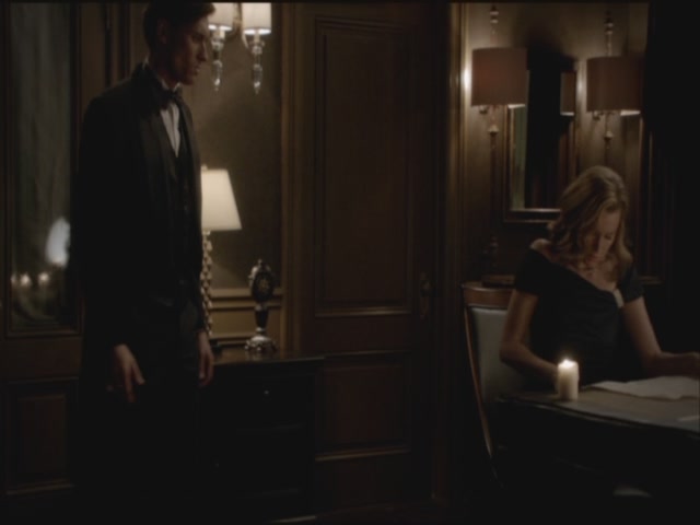 VampireDiariesWorld-dot-org-S3TVD_3x14DangerousLiaisons1928.jpg