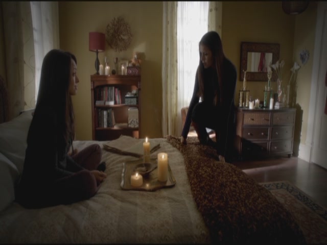 VampireDiariesWorld-dot-org-S3TVD_3x15AllMyChildren0351.jpg