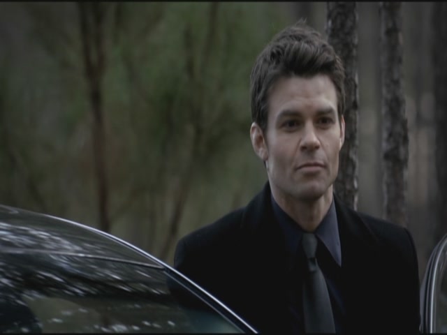 VampireDiariesWorld-dot-org-S3TVD_3x15AllMyChildren0475.jpg