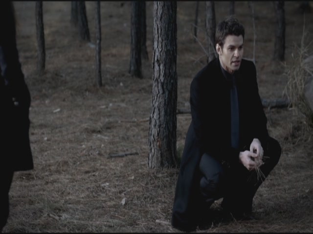 VampireDiariesWorld-dot-org-S3TVD_3x15AllMyChildren0516.jpg