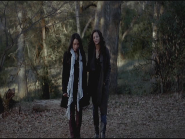 VampireDiariesWorld-dot-org-S3TVD_3x15AllMyChildren0738.jpg