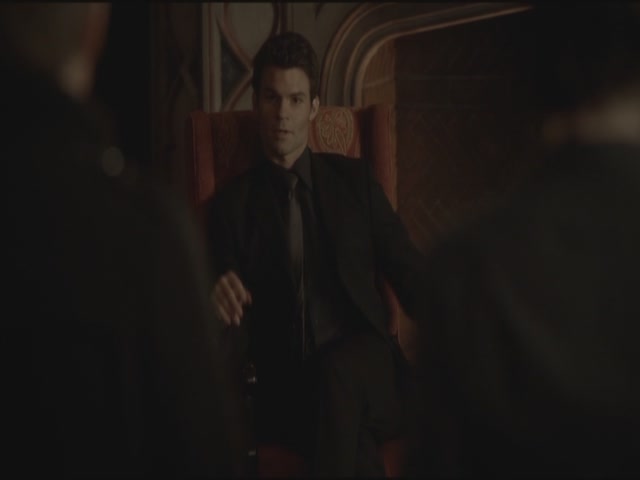 VampireDiariesWorld-dot-org-S3TVD_3x15AllMyChildren0855.jpg